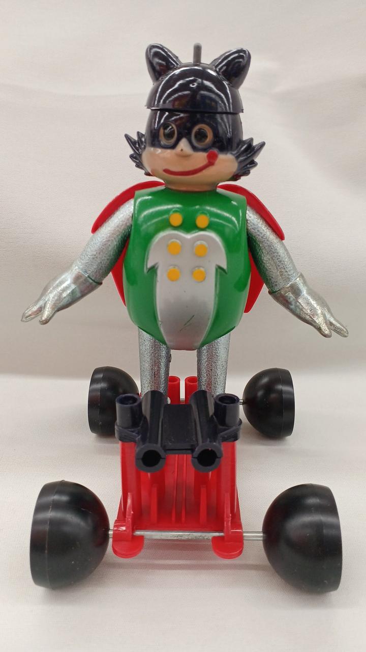 全体的に擦れキズ汚れあり。