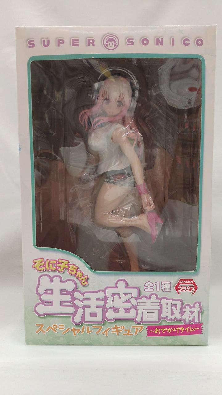 未開封品ですが、外箱色あせ擦れキズ等あり