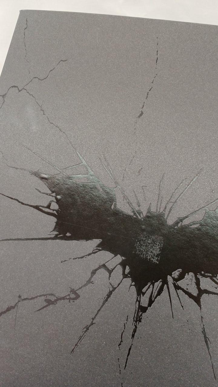 汚れ、テープ跡あり