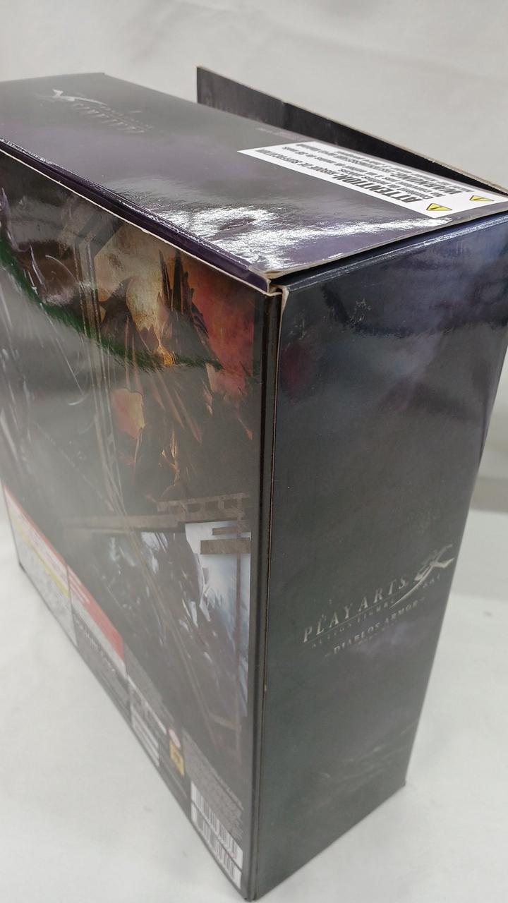 外箱擦れキズあり