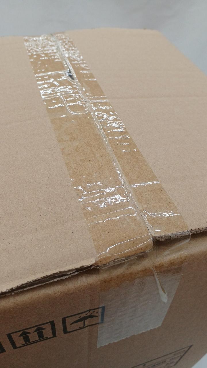 輸送箱、未開封