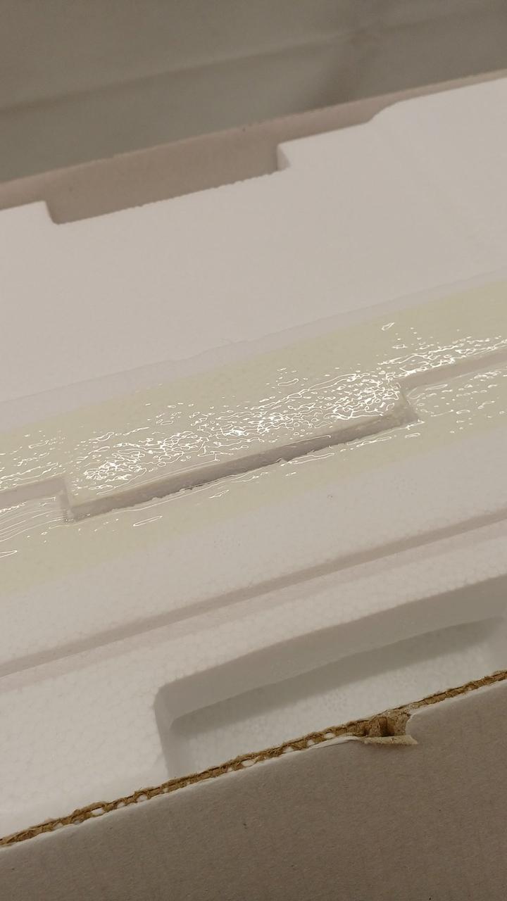 テープ色あせあり