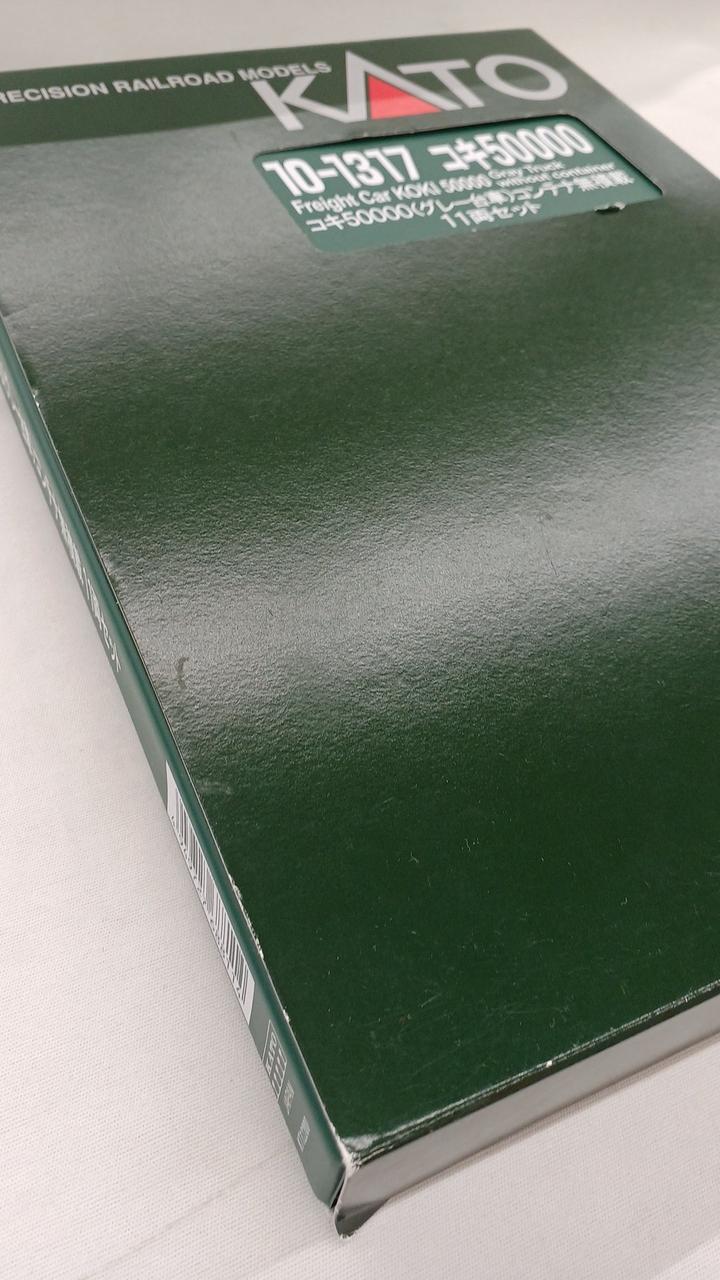 角に擦れキズあり