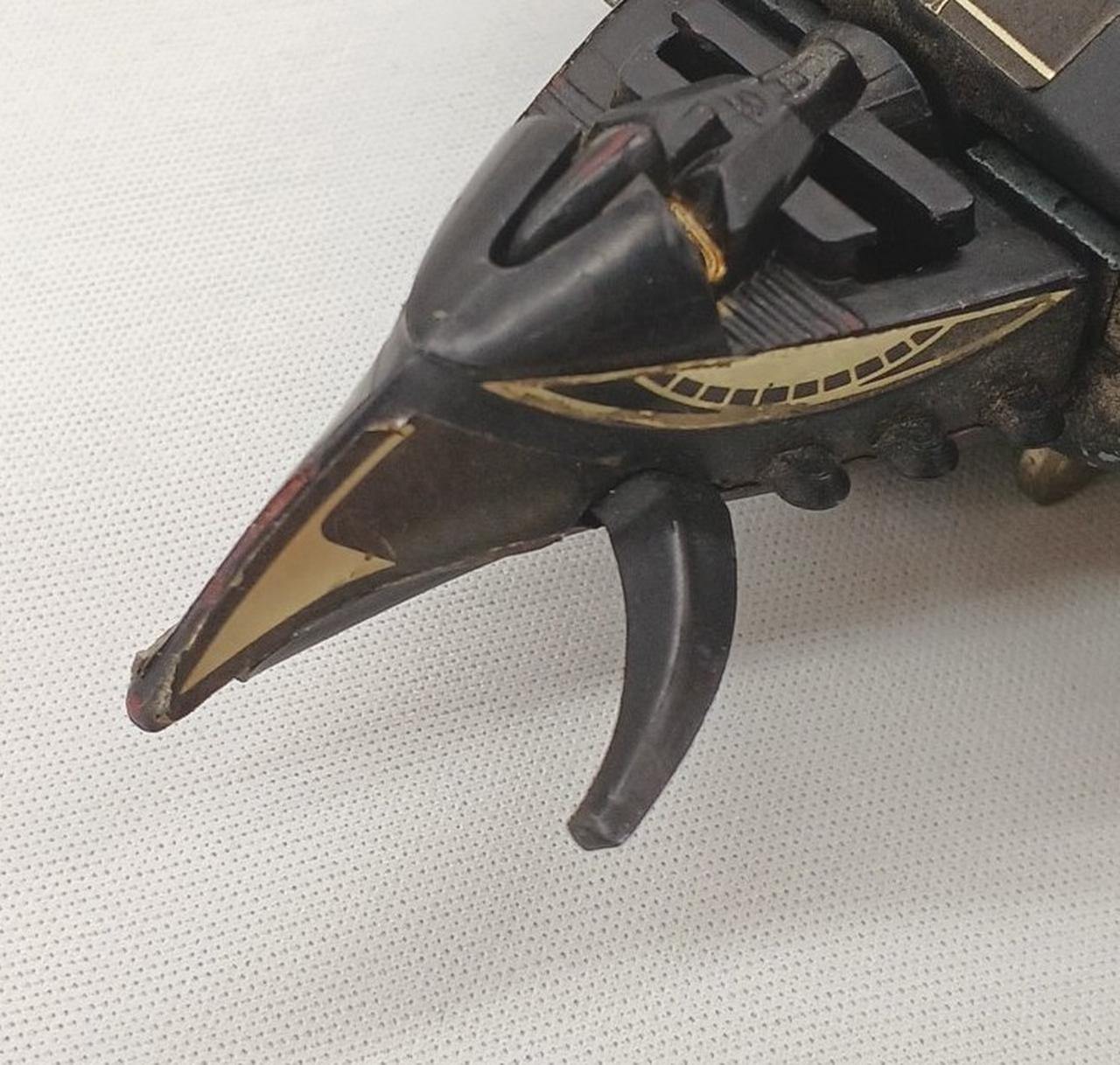 角の先端折れてます