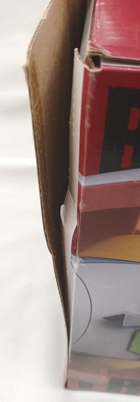 箱破損、イタミあり