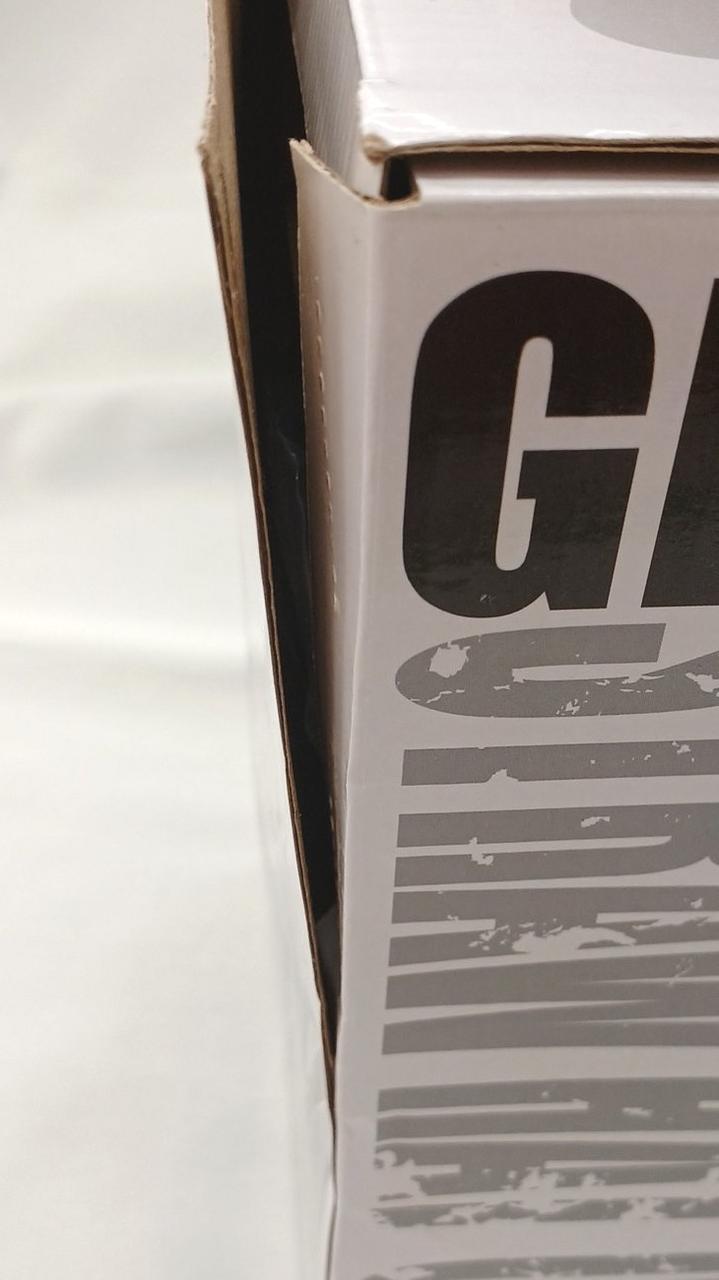 箱破損、イタミあり