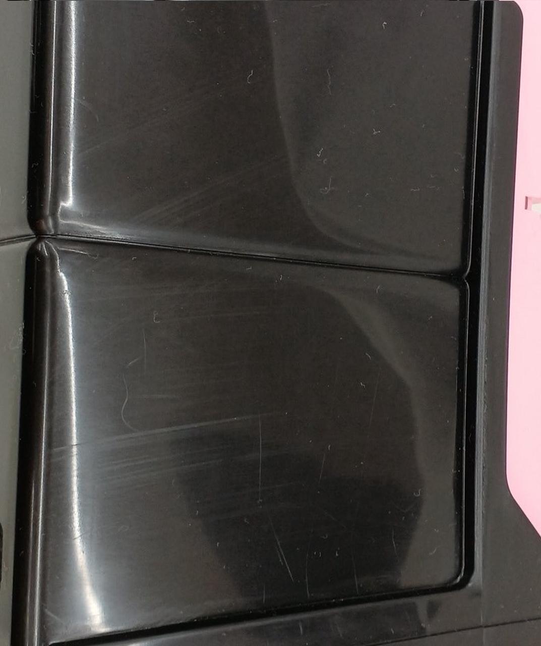 側面細かな擦れキズあります