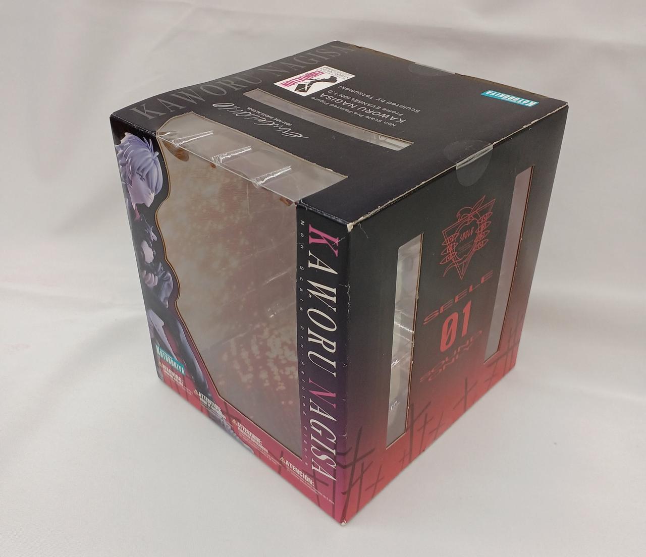 外箱全体に細かなキズなどダメージあります