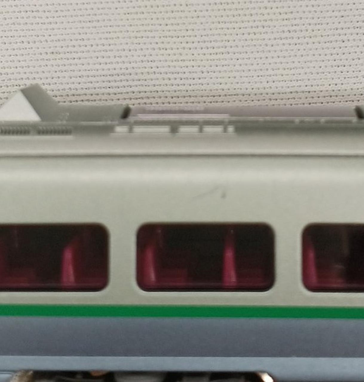 4両目　キズあり