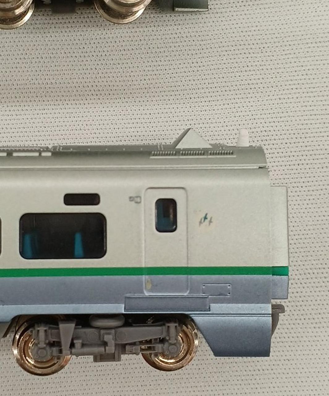 6両目　キズあり