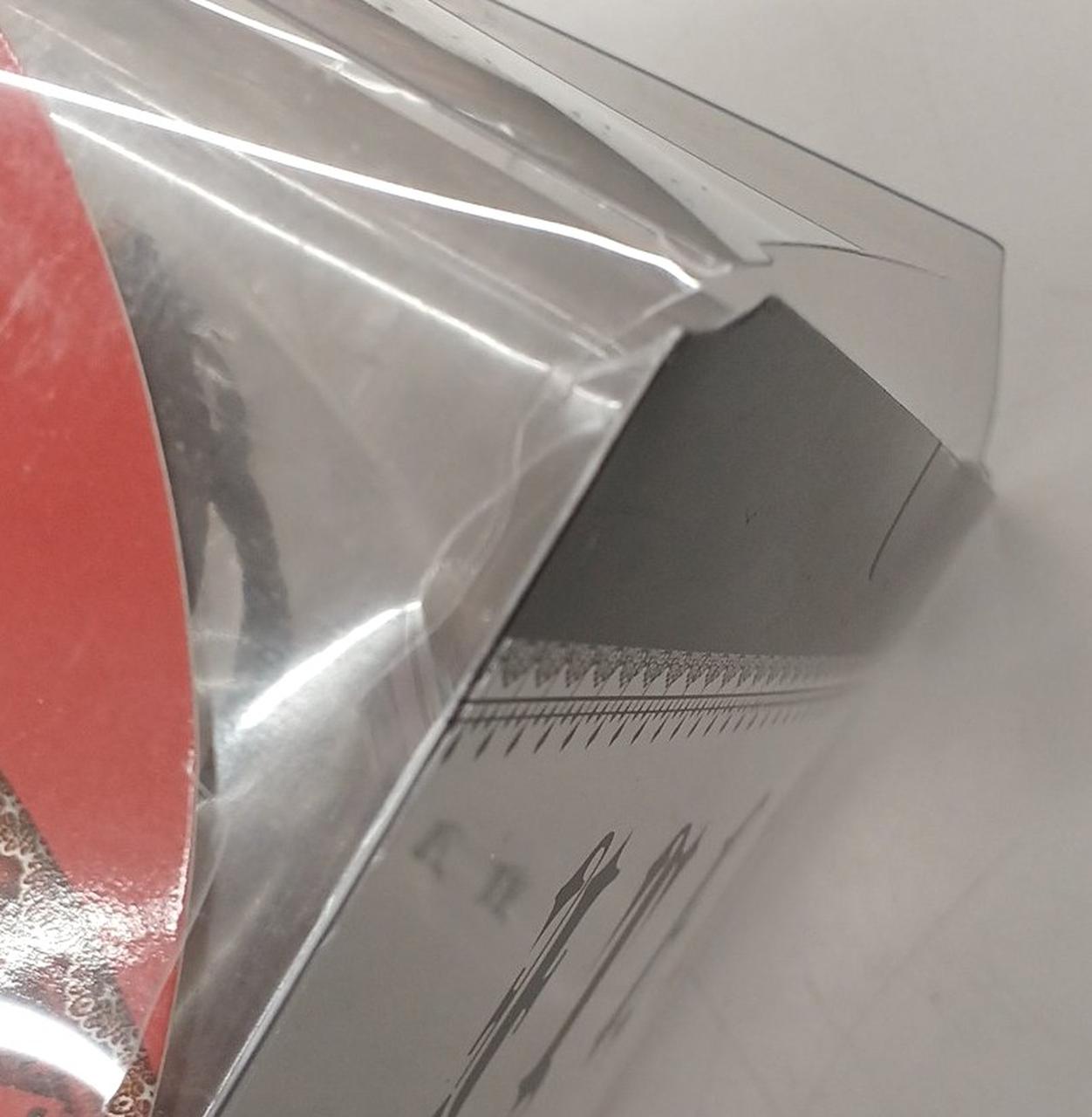 ケース破損あり