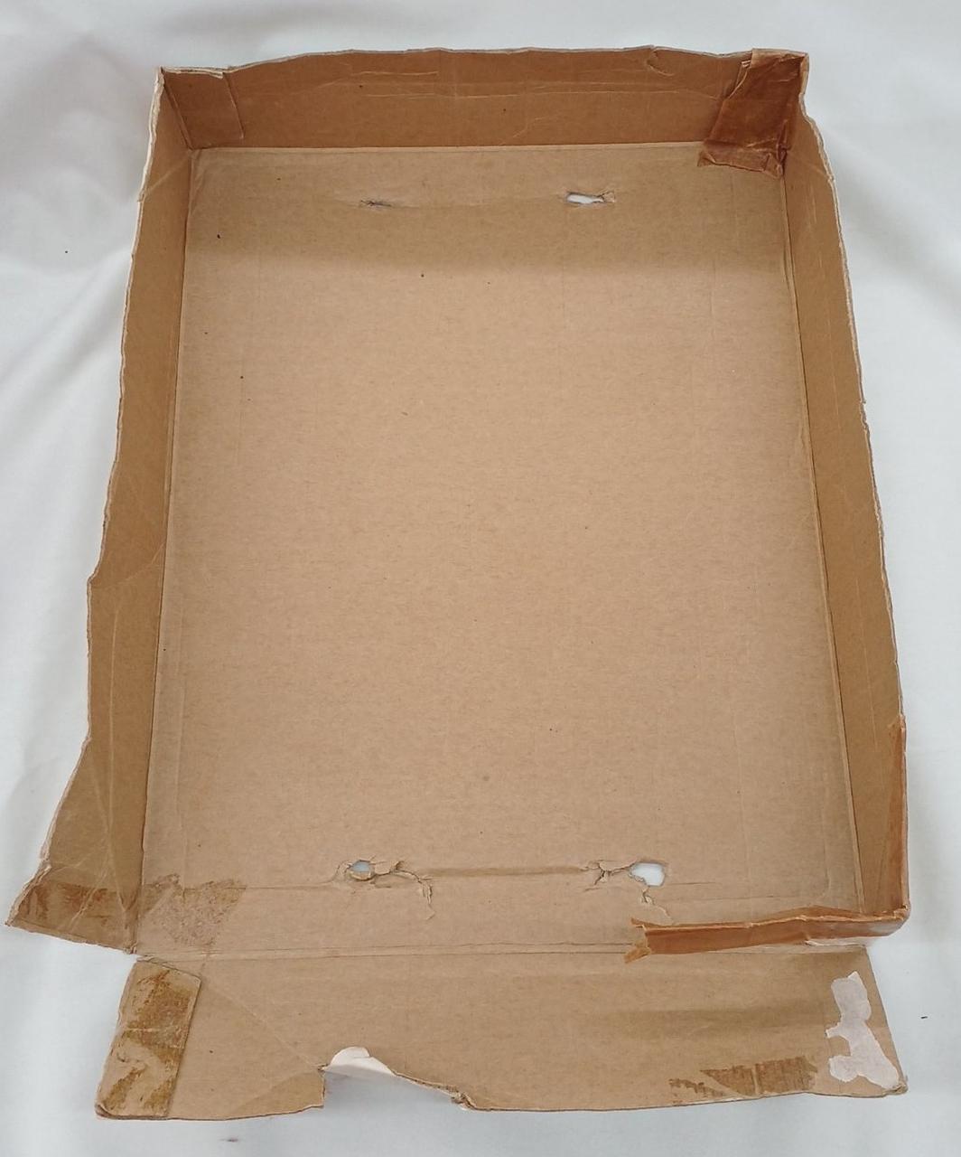 外箱(入れ物部分)破損、劣化、汚れ多め