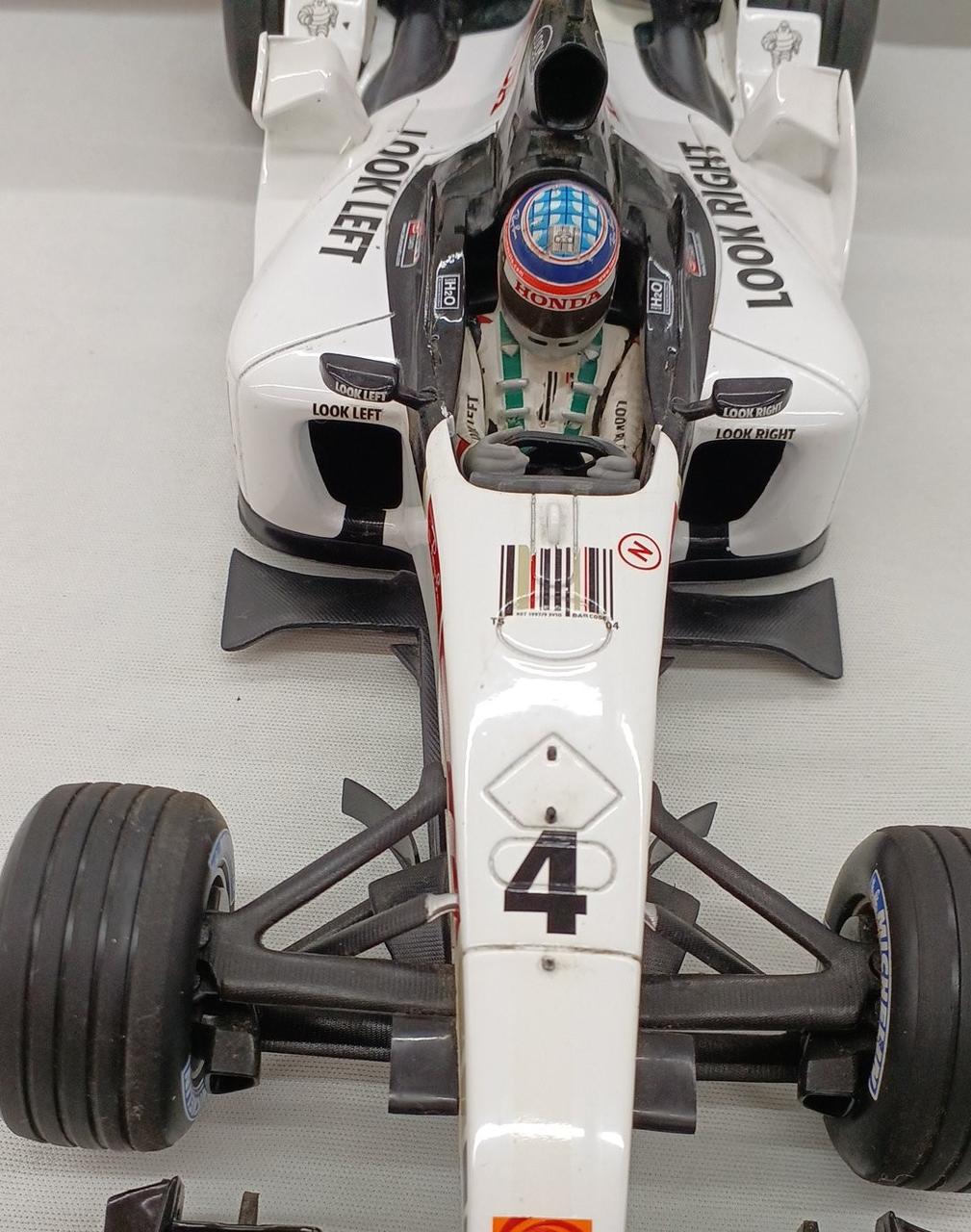 破損箇所あります。