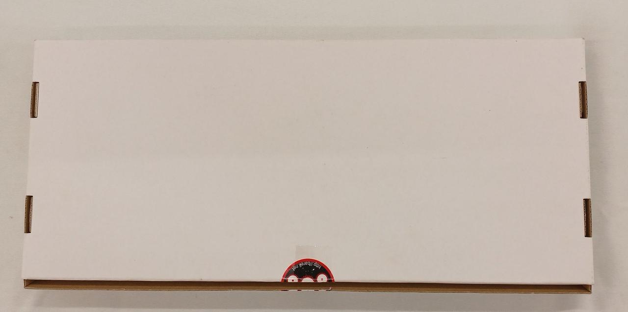 箱全体的にイタミ、キズあり