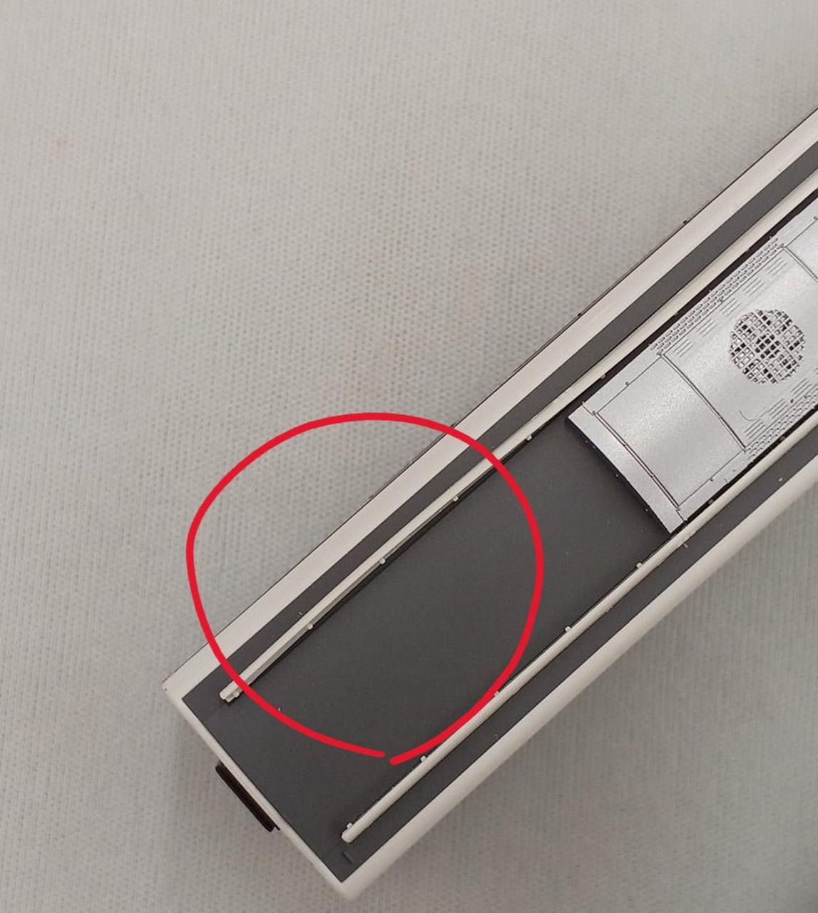 中間車○部分、若干歪みあり