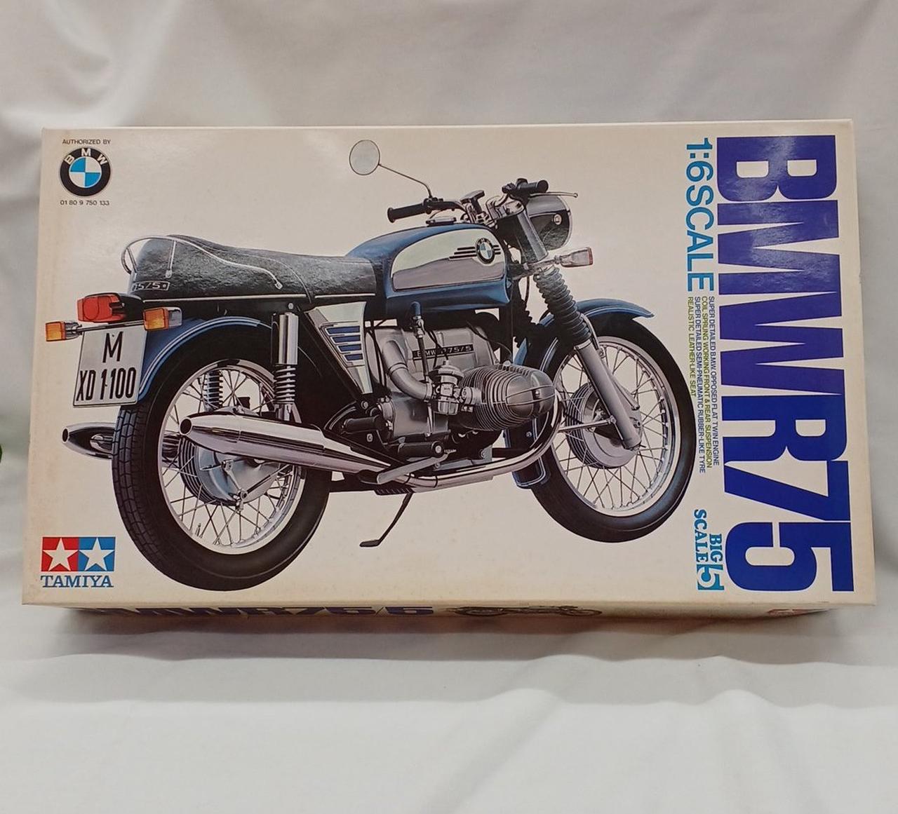 外箱擦れキズ汚れ色あせあり