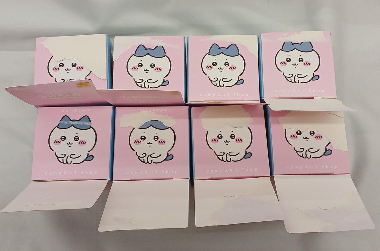 全て開封されてますが、中身は未開封です。