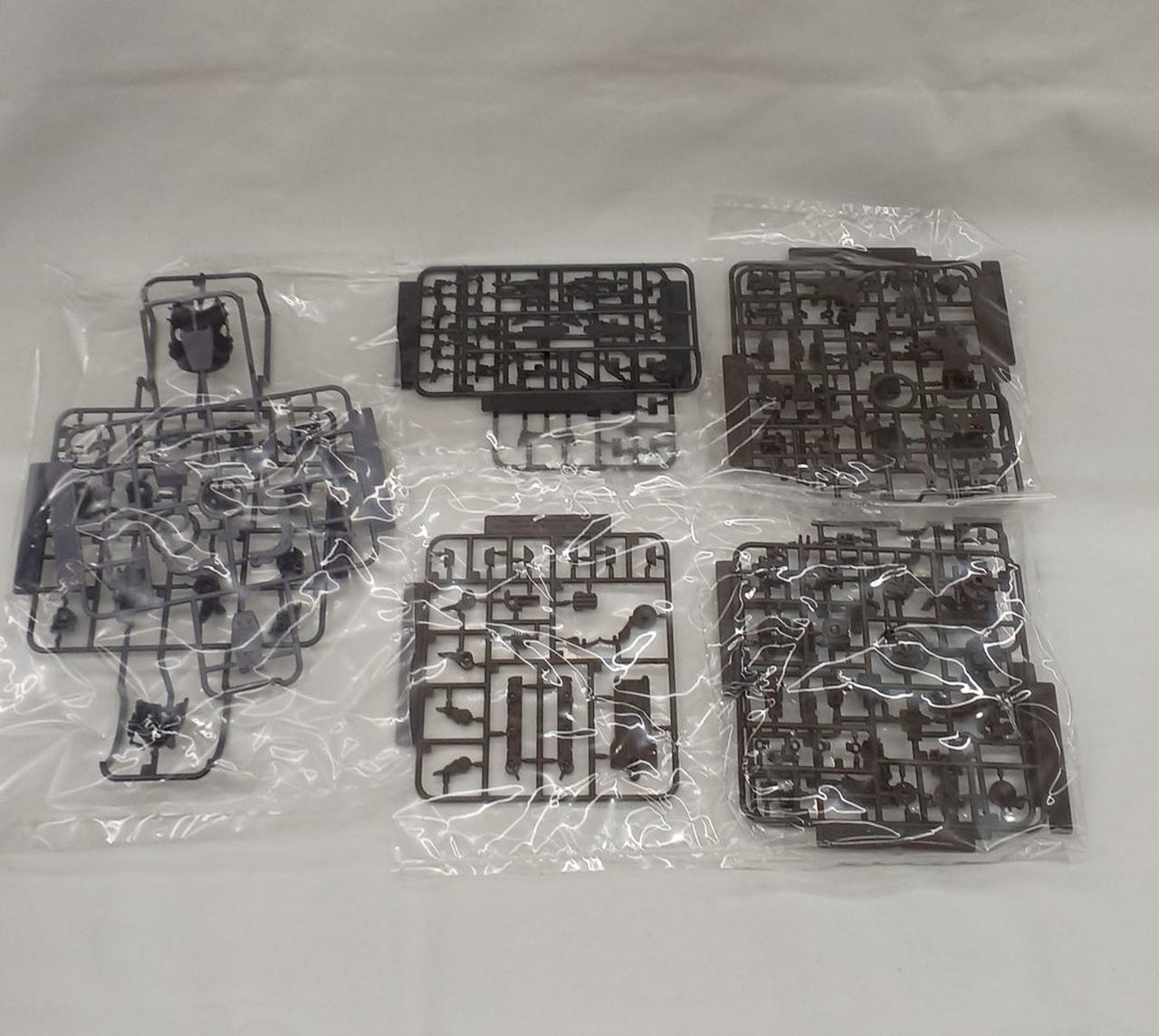 未組み立て品
