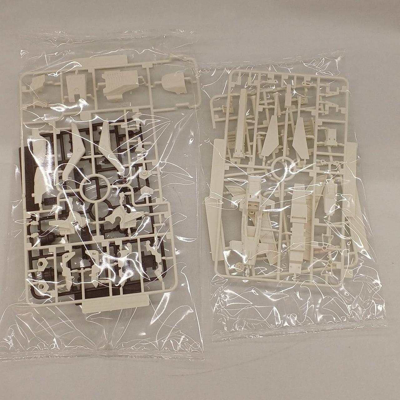 未組み立て品