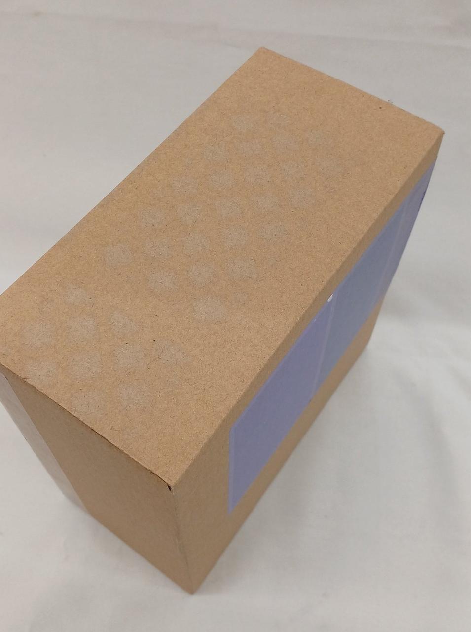 輸送箱色あせあり