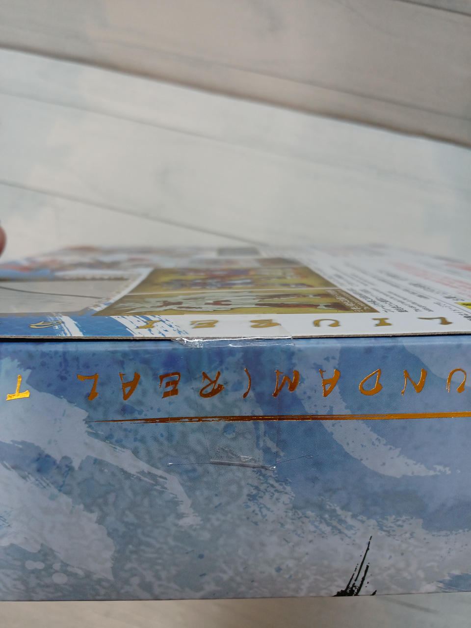 テープ未開封です。