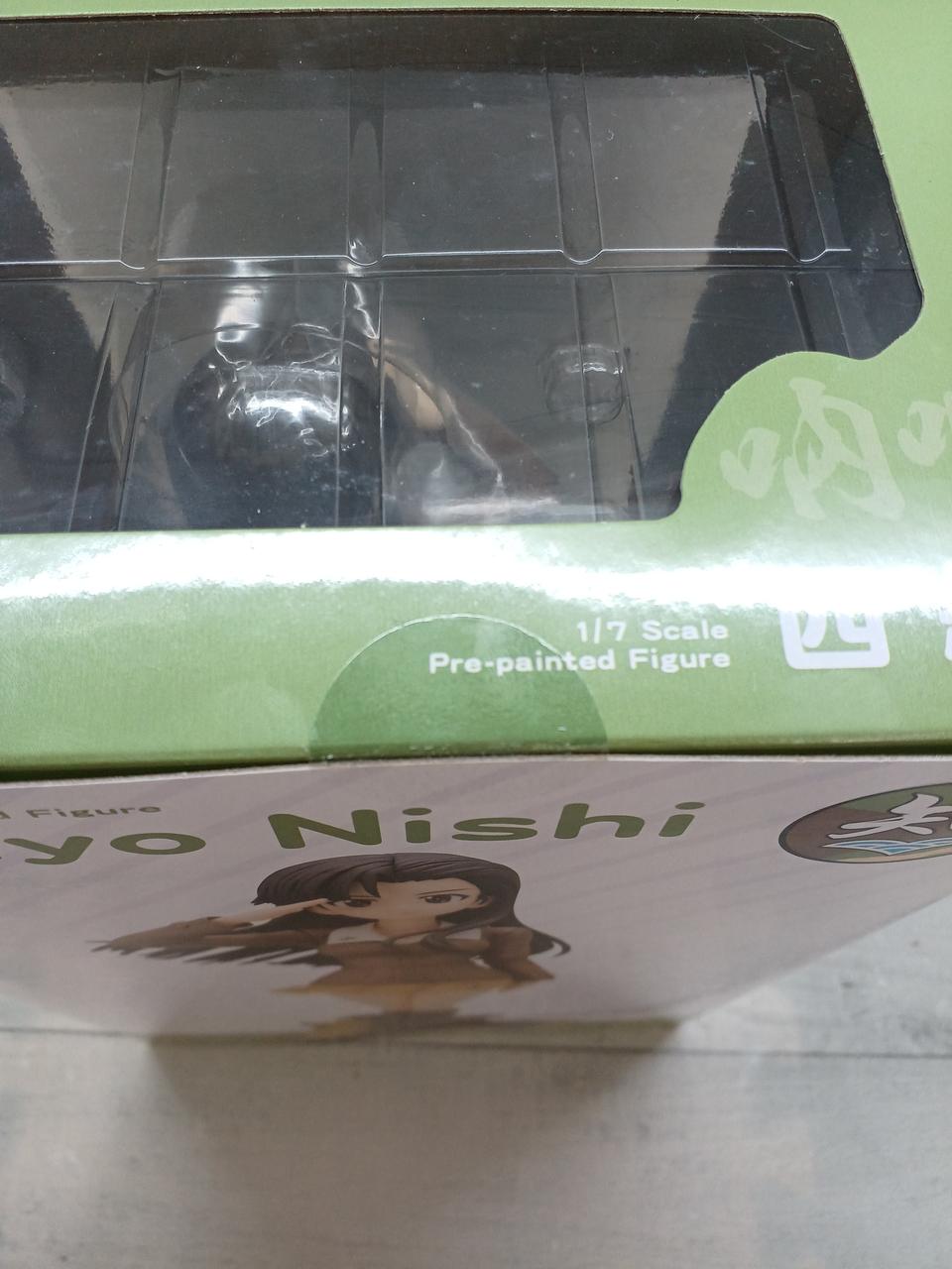 テープ未開封です。