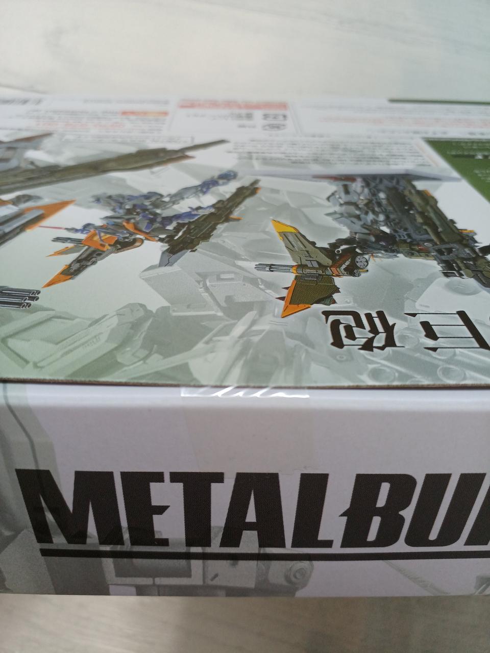 テープ未開封です。