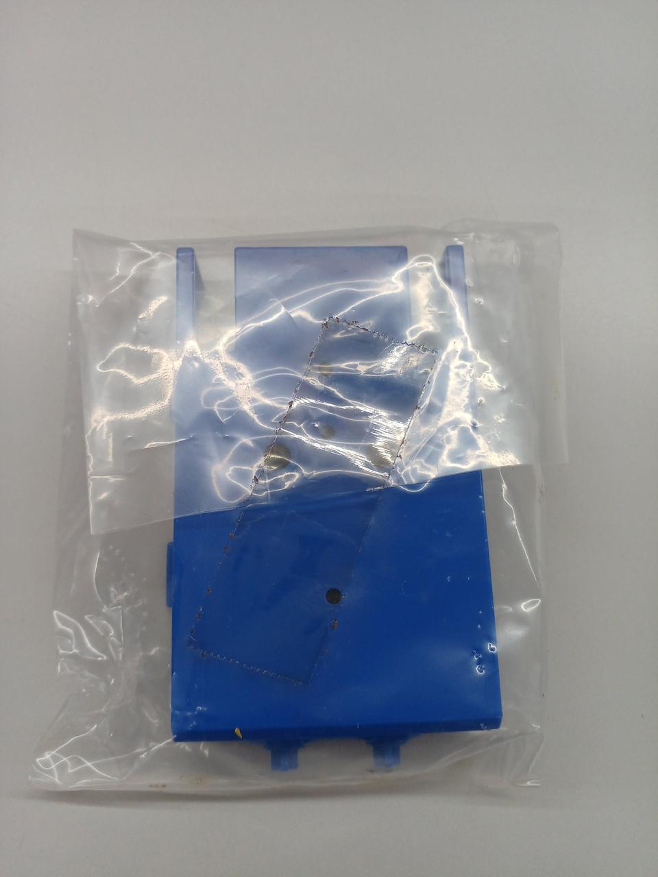 テープ未開封です。