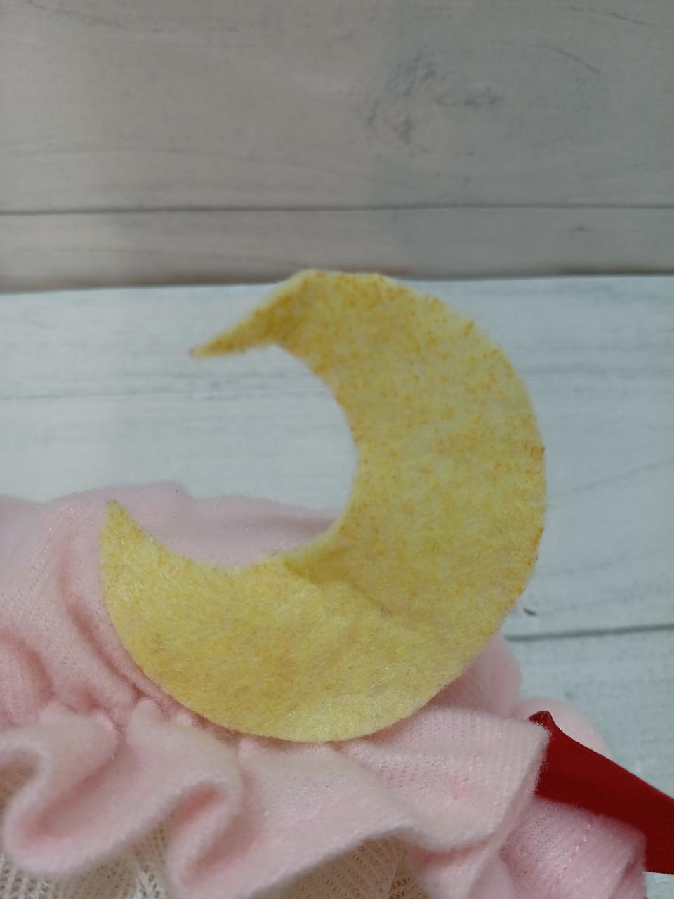 ワッペンに汚れ、折れあり