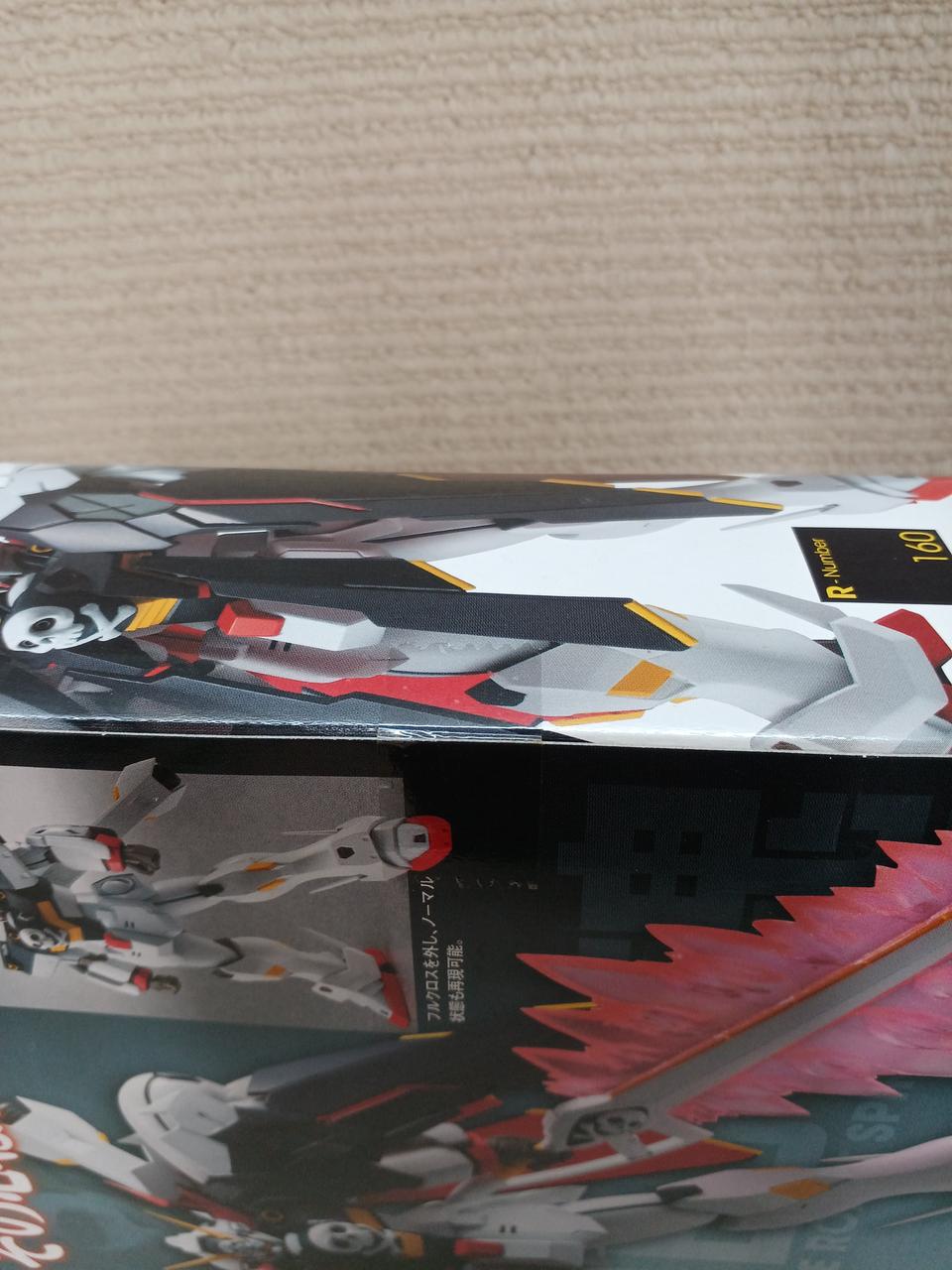 テープ未開封です。