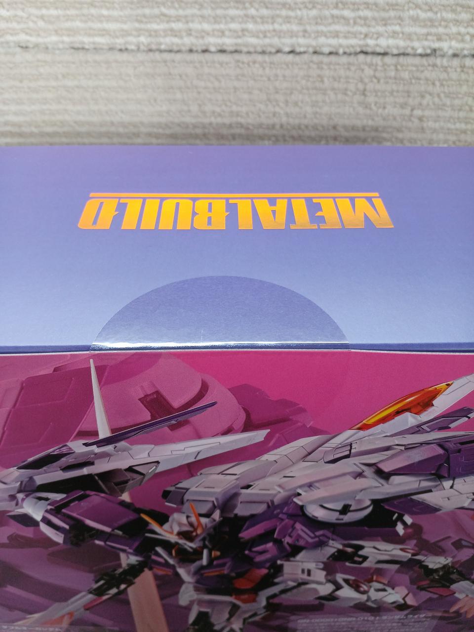 テープ未開封です。