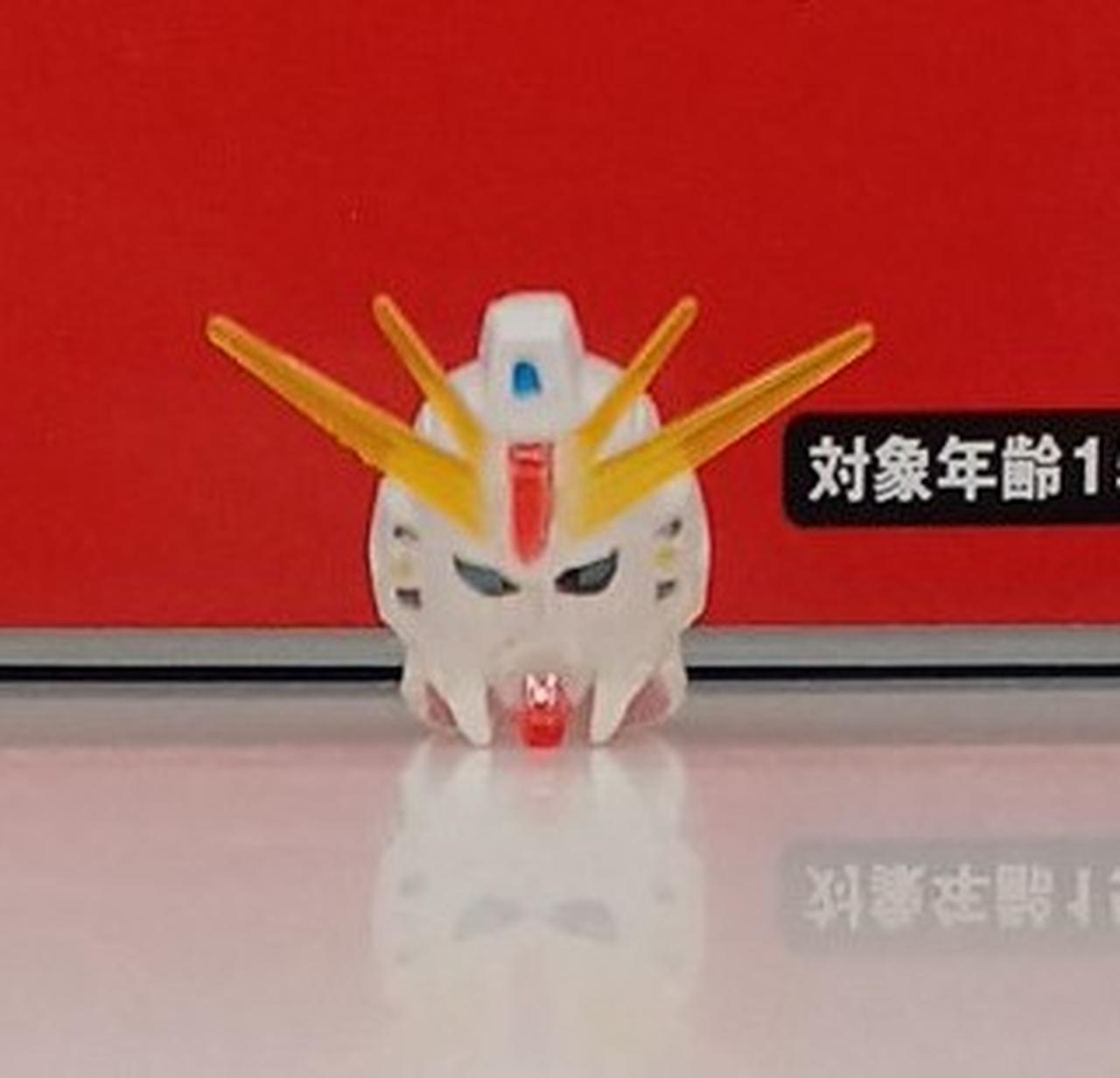 頭部パーツに塗装ハゲが見られます。