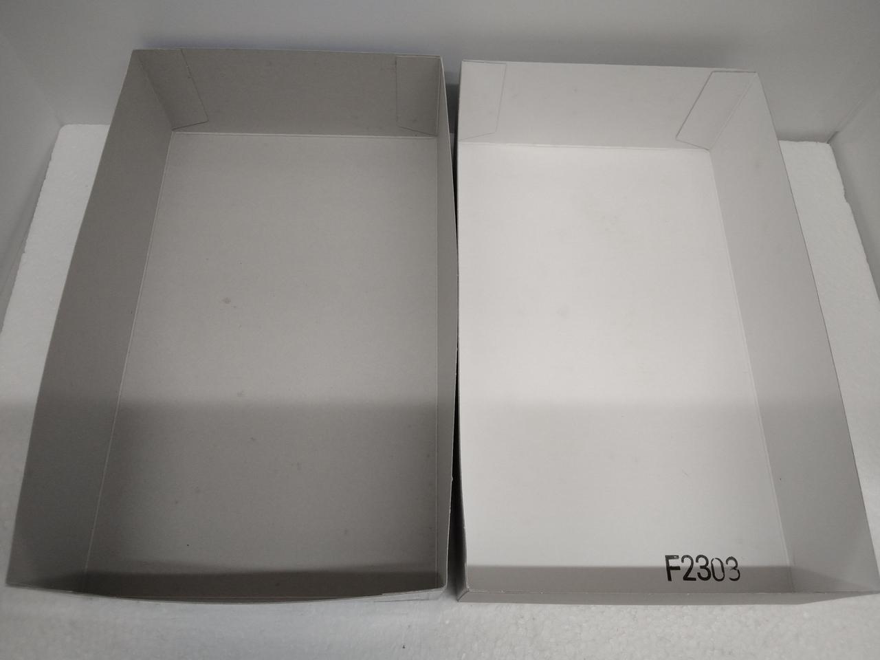 箱の中シミあり