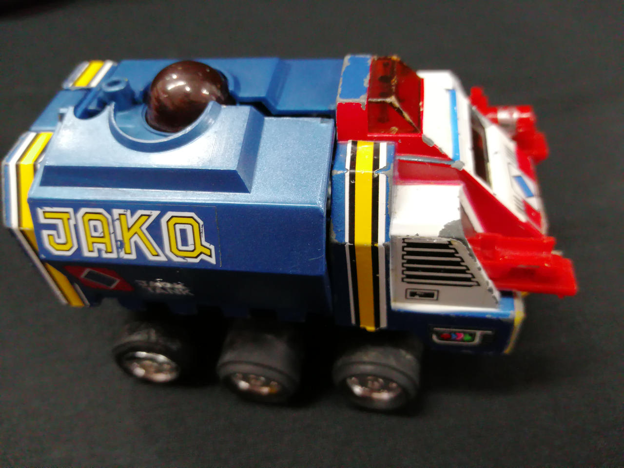 塗装、ステッカー剥げあり