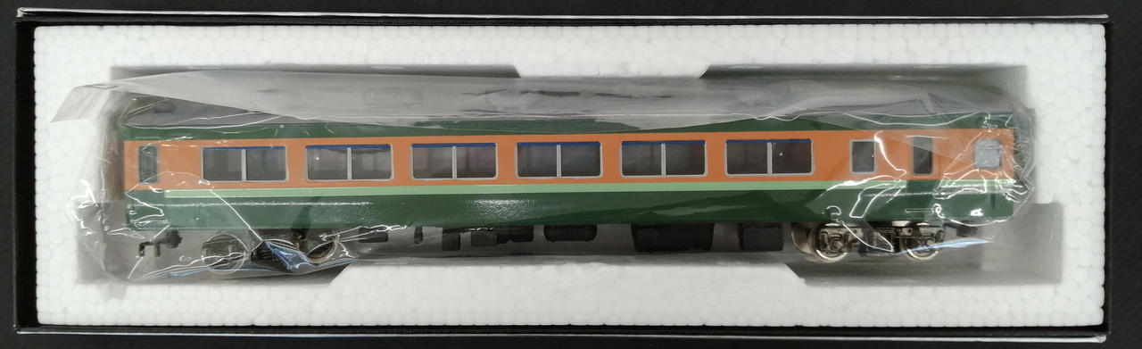 箱にダメージ有。