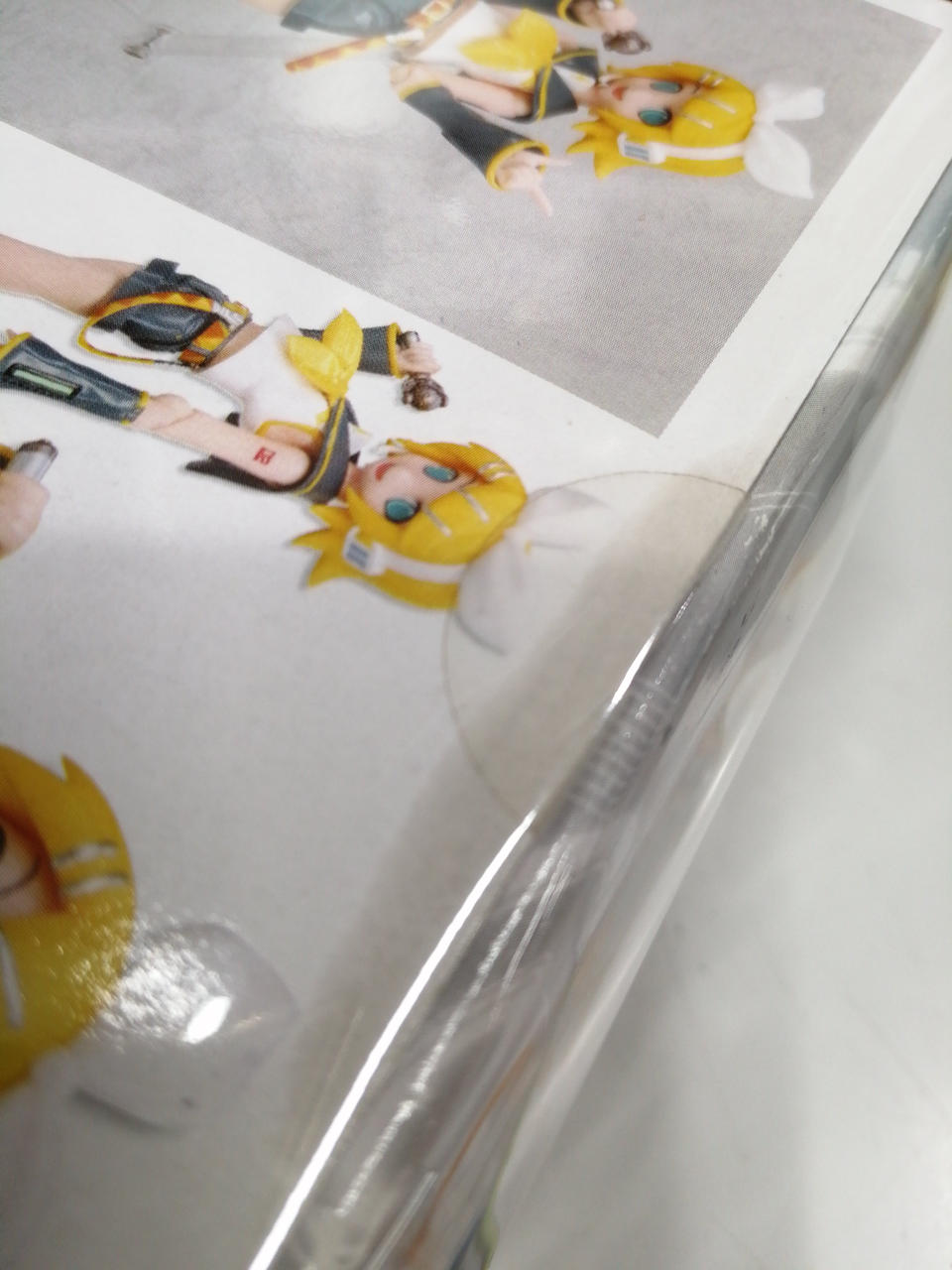 外箱イタミあり