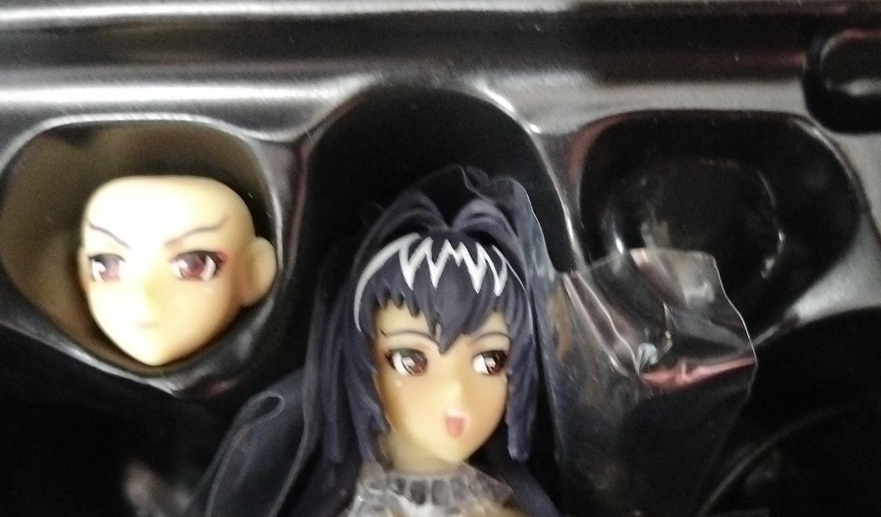 フェイスパーツ欠品です。