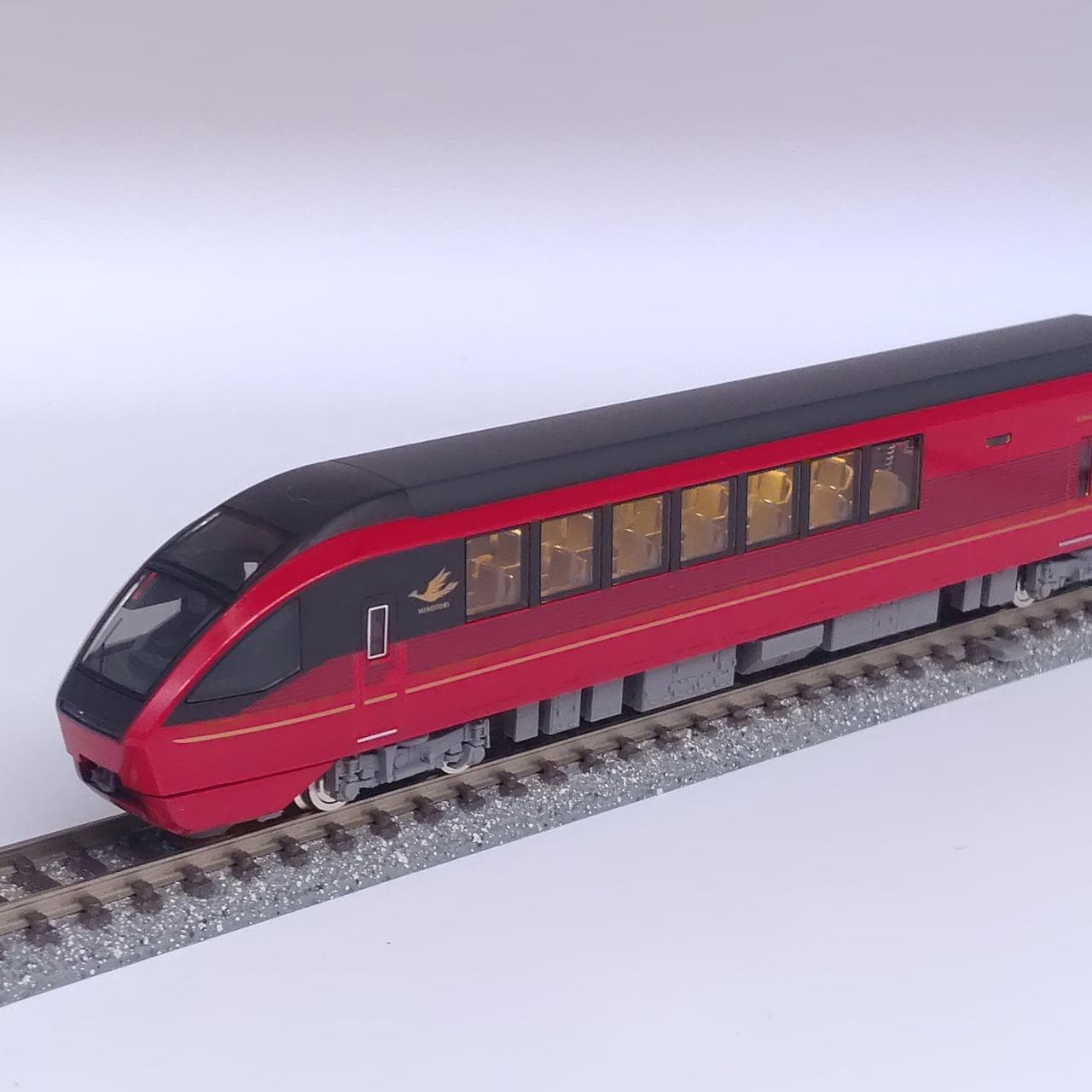 先頭車どちらも
バックライト点灯