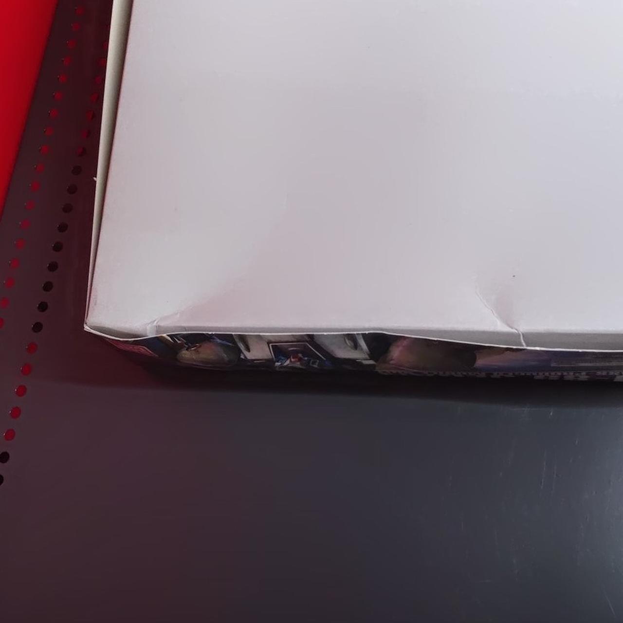 箱凹みあります。