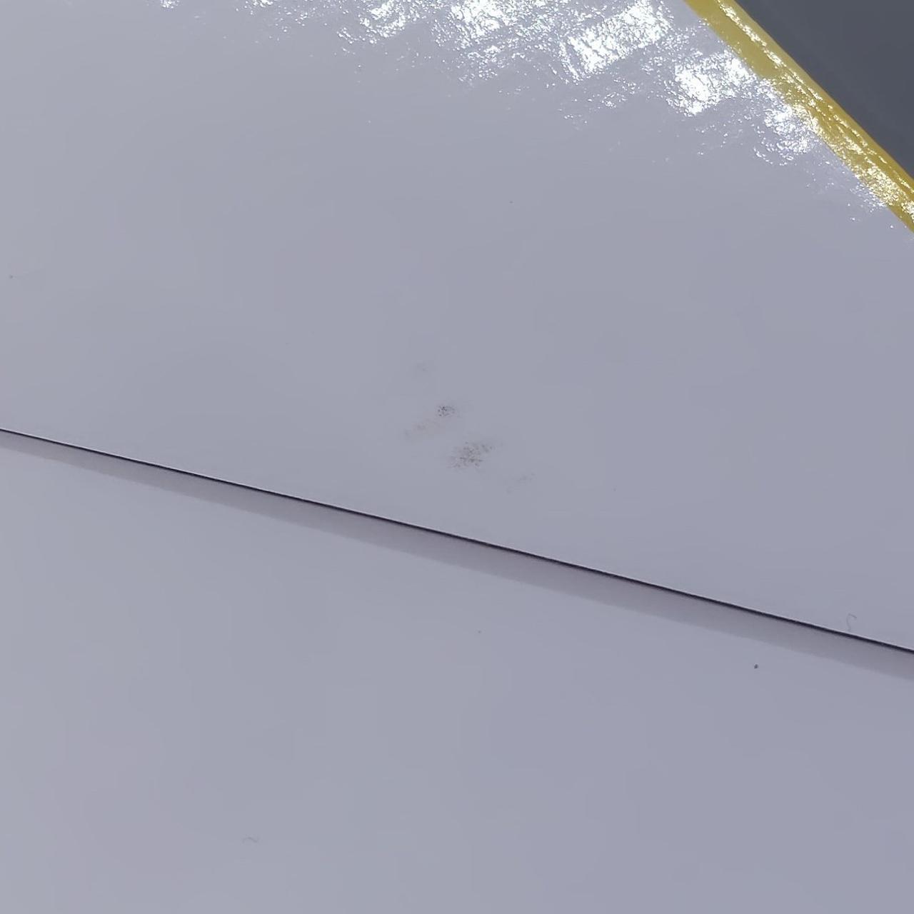 底に汚れあり