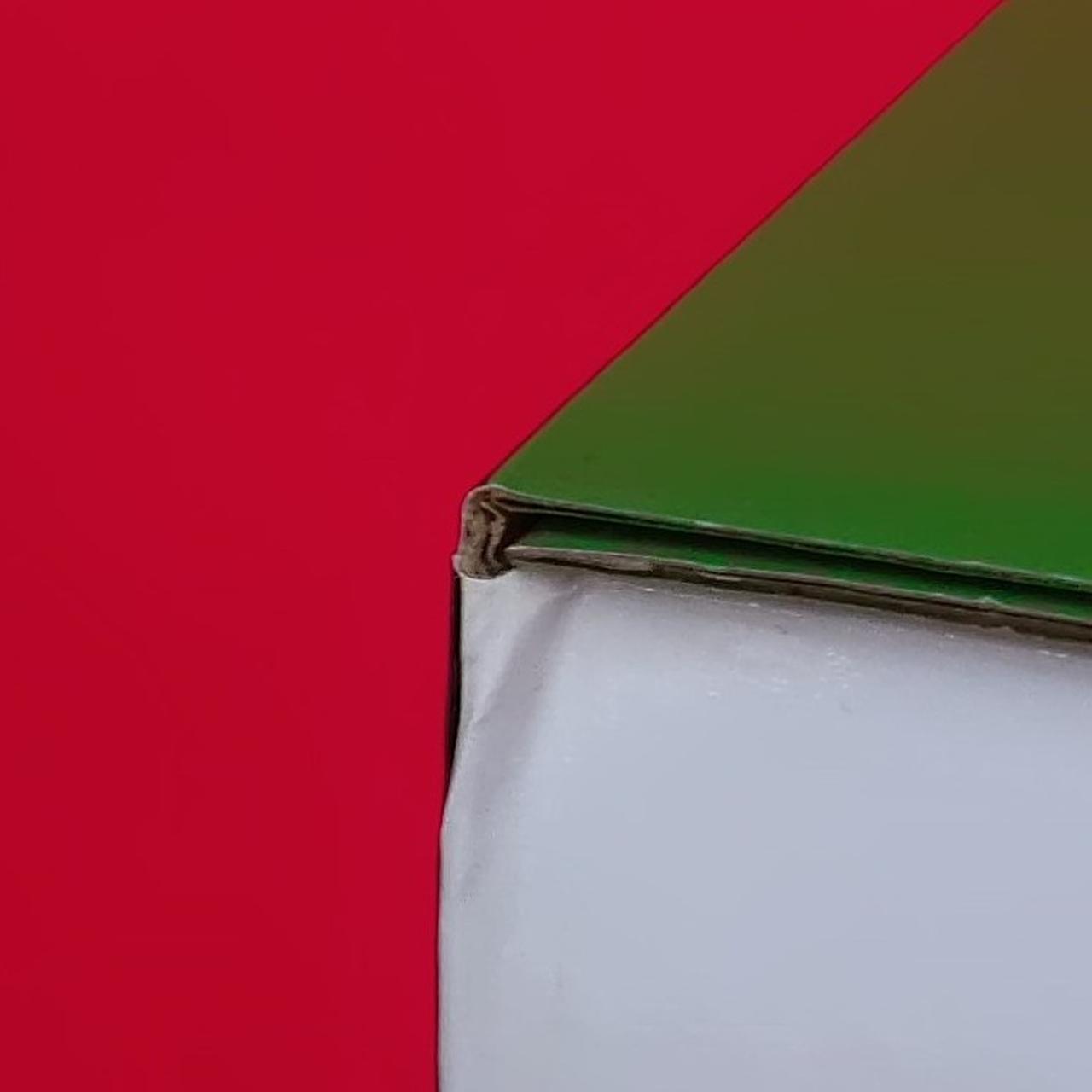 箱折れあり