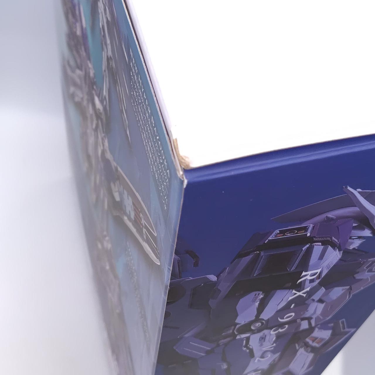 角めくれあり