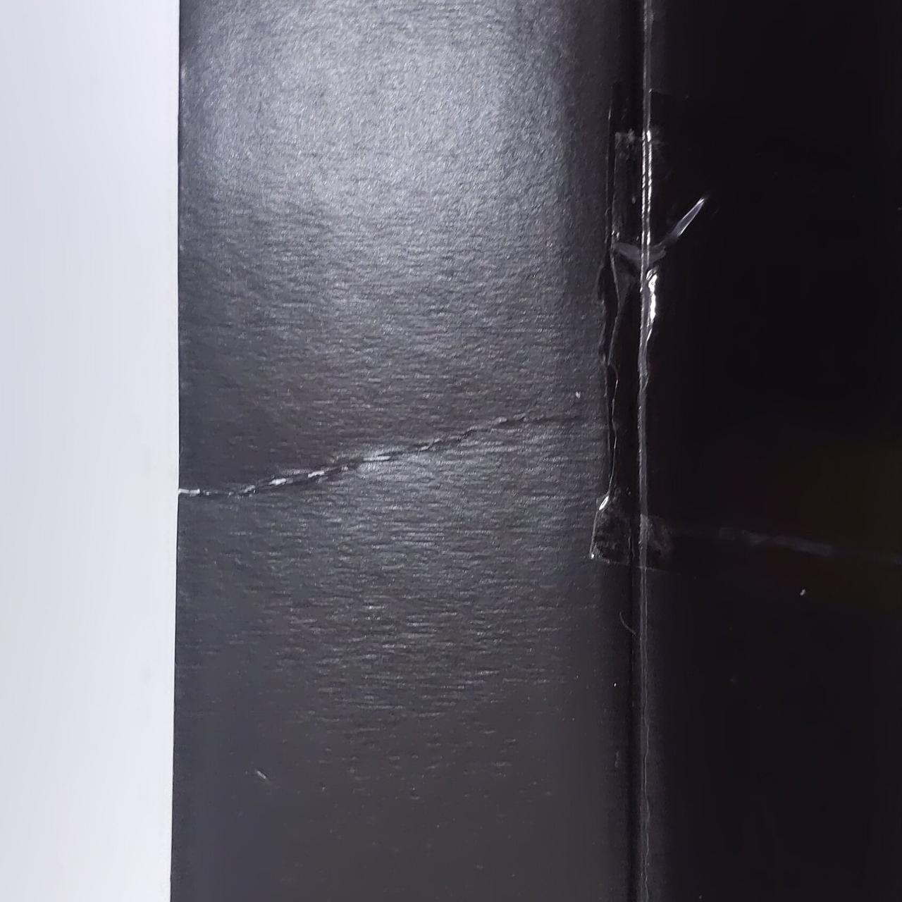 箱折れ目あり