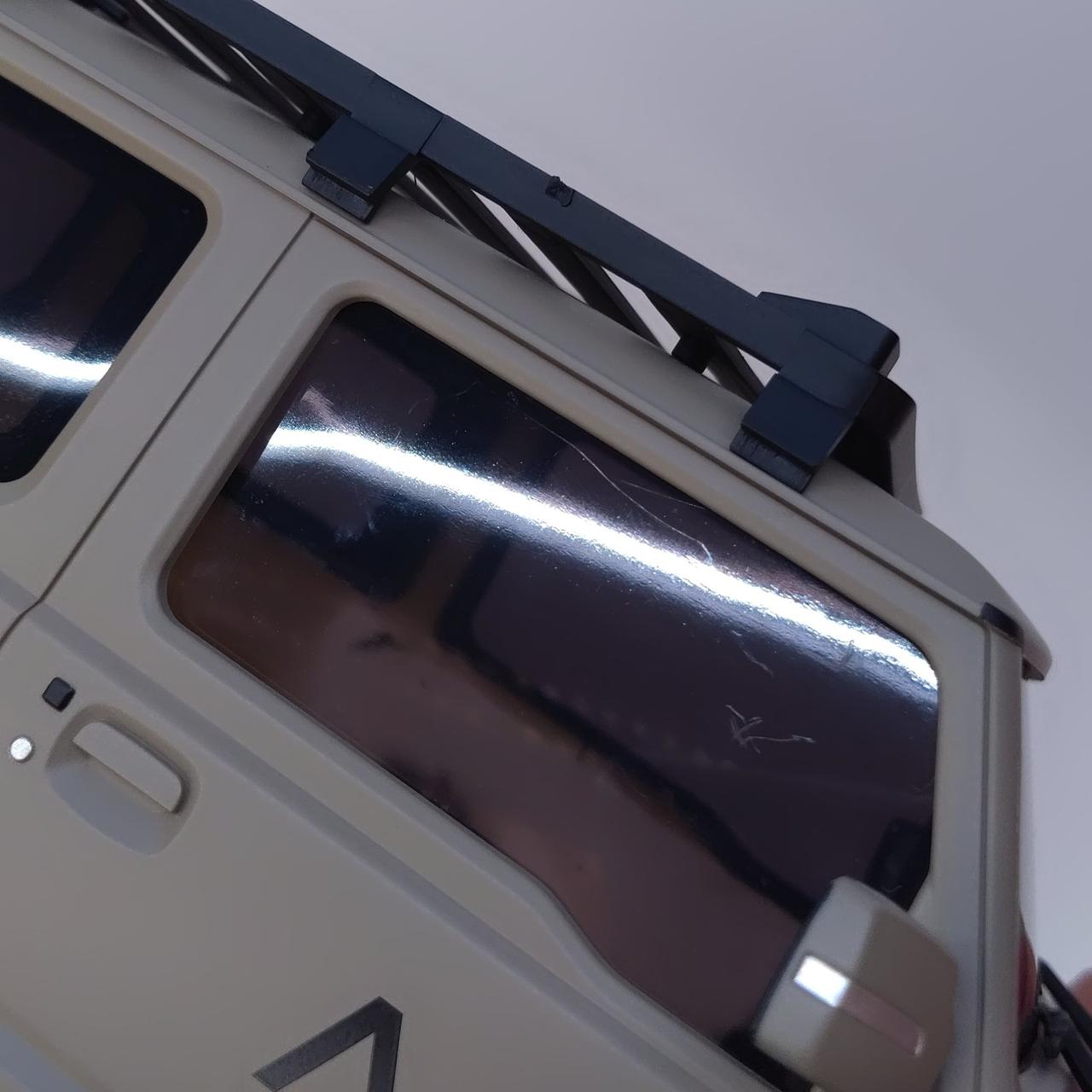 運転席側前キズあり