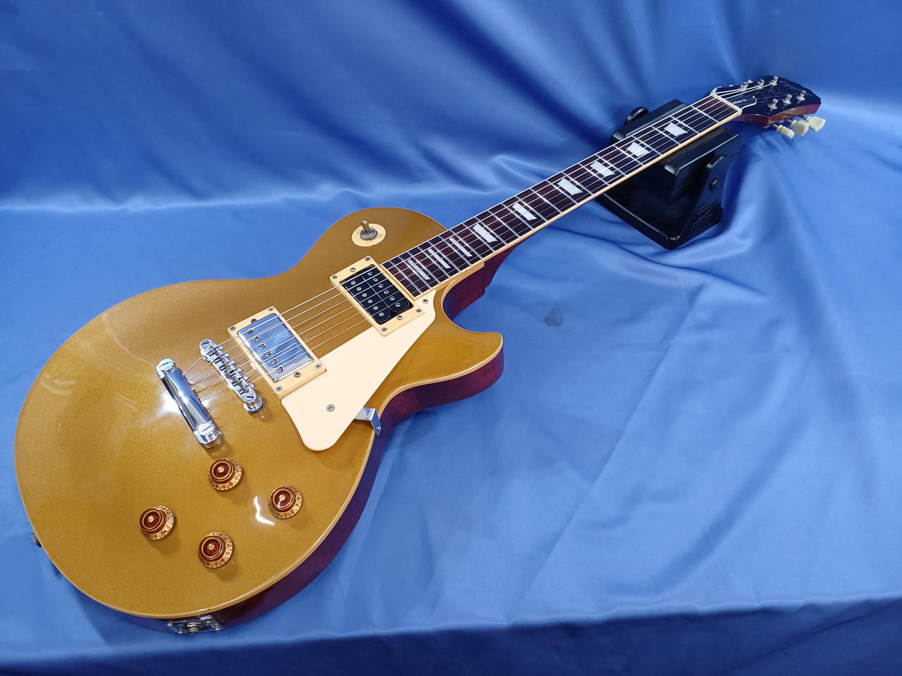 Epiphone エレキギター☆お値下げしました☆直せる方 Epiphone エレキ