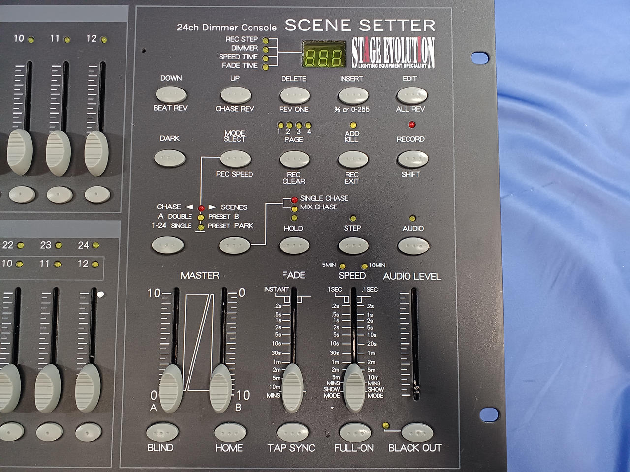 ステージエボリューション SCENE SETTER DMXコントローラー STAGE EVOLUTION|DMXコントローラー|【ハードオフ公式通販】オフモール