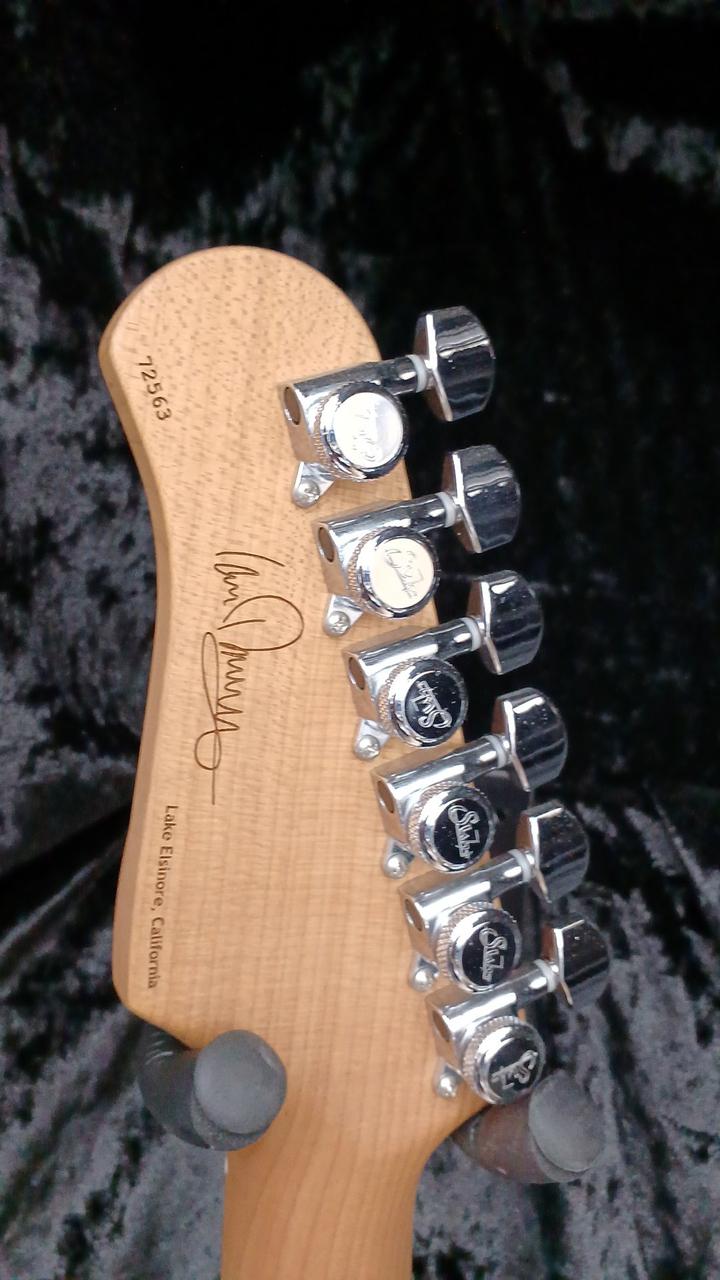 Suhr Classic S ハードケース付き Suhr Classic S ハードケース付き