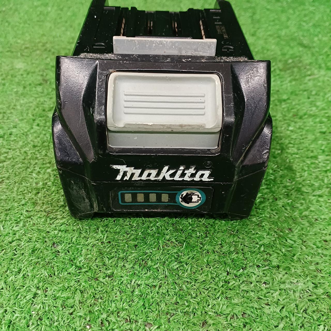 ボタン割れあり