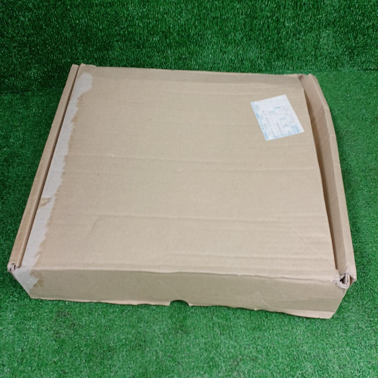 ダンボール潰れ、剥がれあり