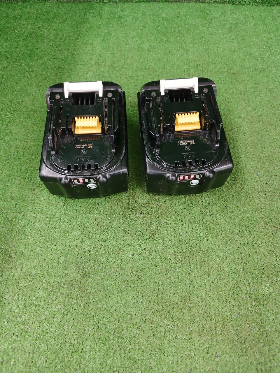 左バッテリーの充電ランプ欠けあり